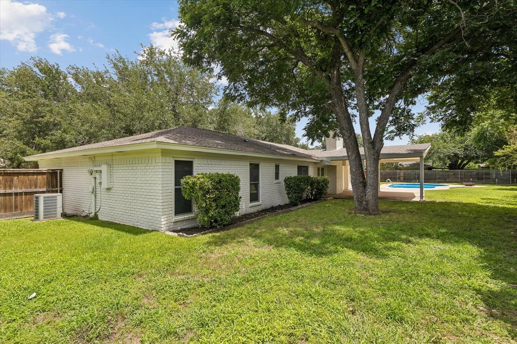 4113 Ridglea Country Club Drive Property Photo 38