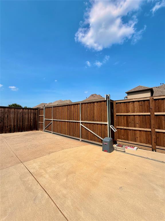 7606 Clearmeadow Lane Property Photo 30