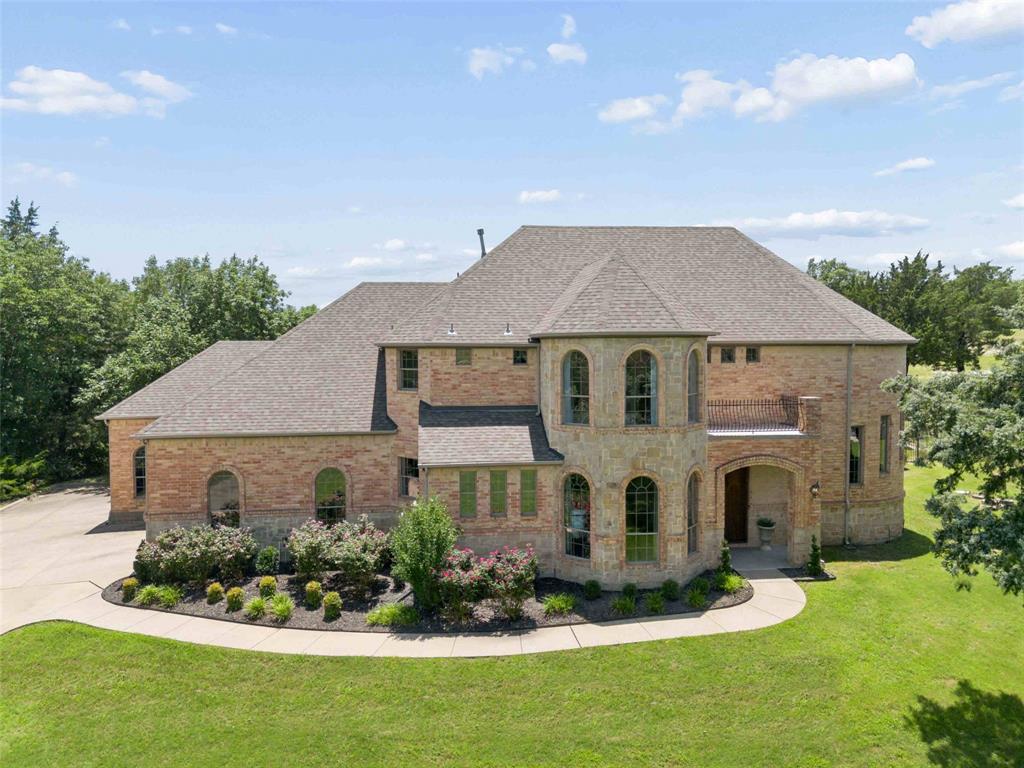 4598 Lake Breeze Drive Property Photo 1