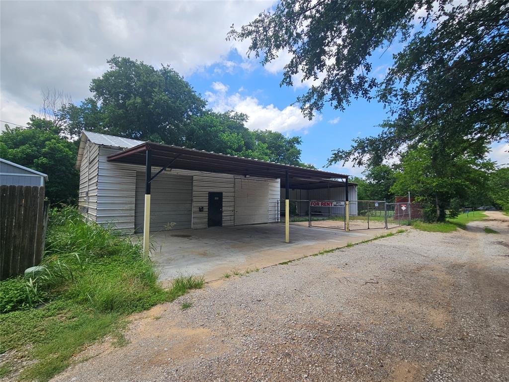 103 N 3rd Avenue Property Photo 1