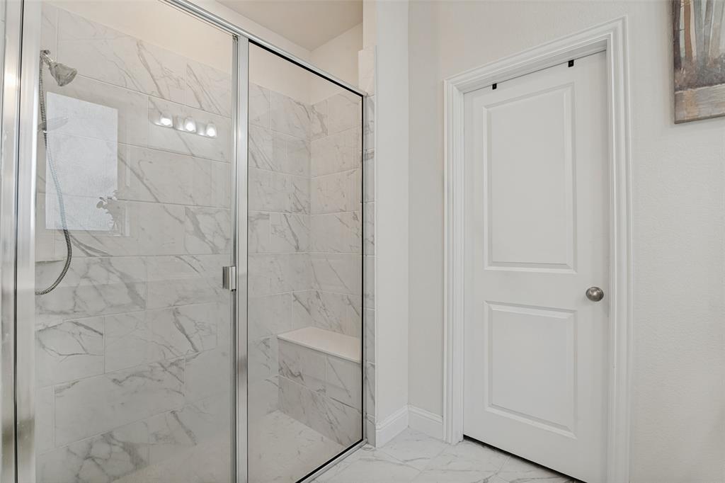 408 Patterson Court Property Photo 16