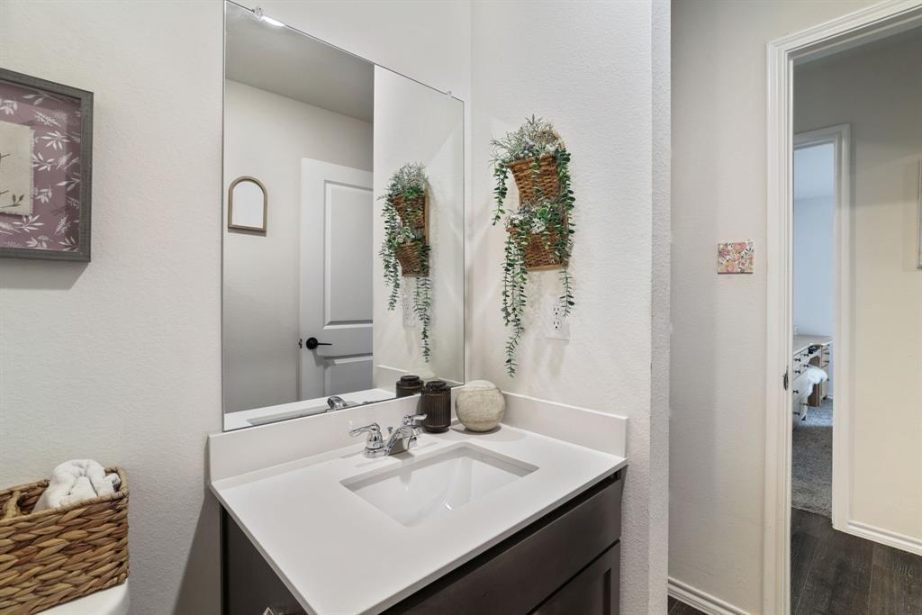 1206 Honeysuckle Drive Property Photo 13