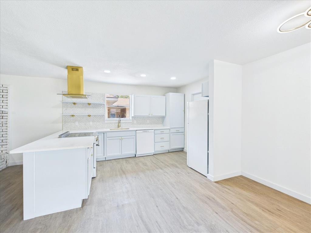 1211 Robin Glen Drive Property Photo 12
