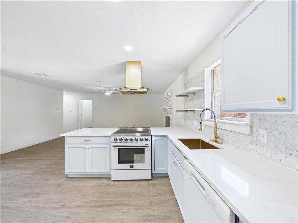 1211 Robin Glen Drive Property Photo 13