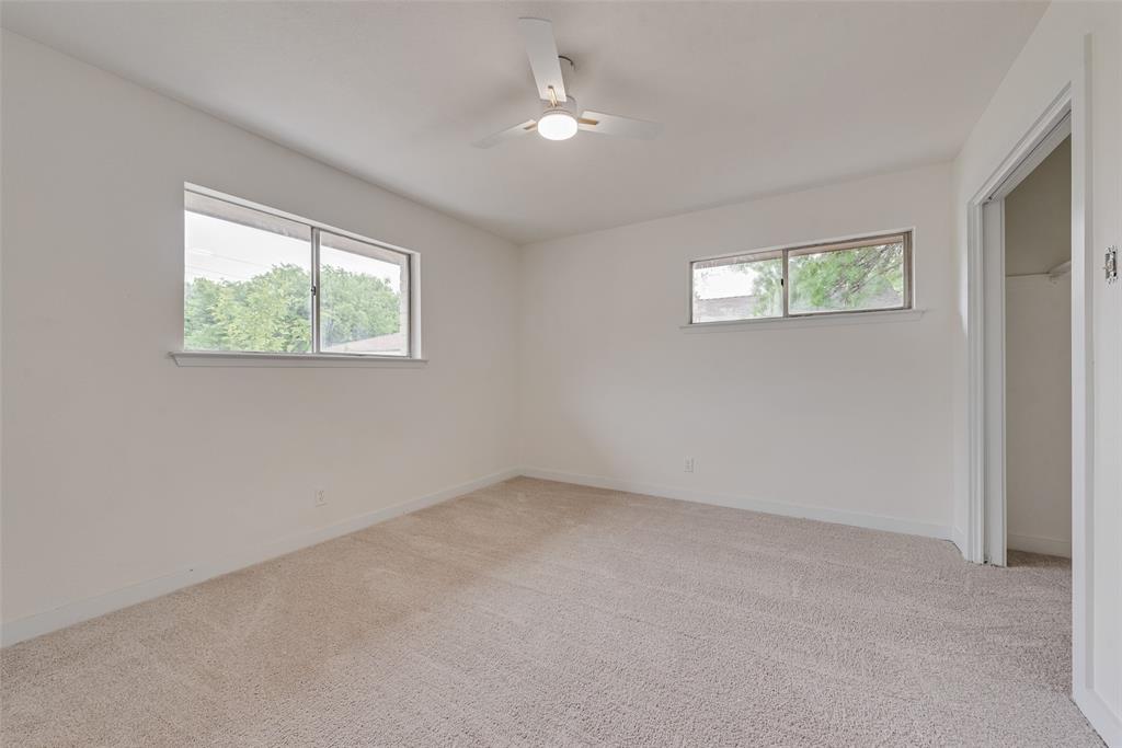 1211 Robin Glen Drive Property Photo 15