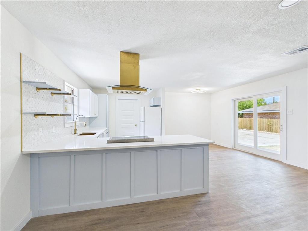 1211 Robin Glen Drive Property Photo 15