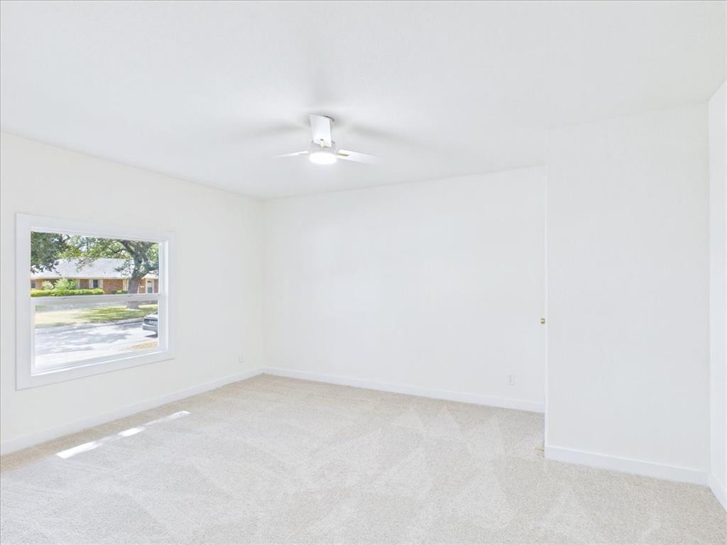 1211 Robin Glen Drive Property Photo 17
