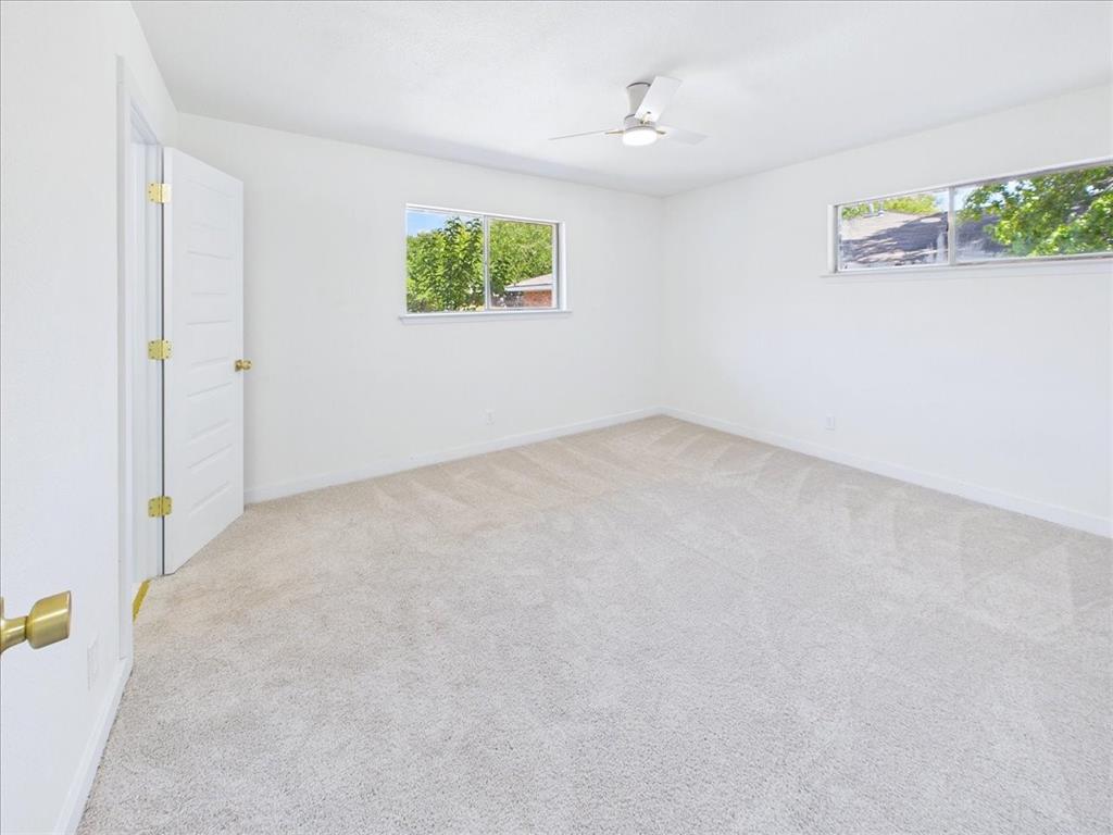 1211 Robin Glen Drive Property Photo 23