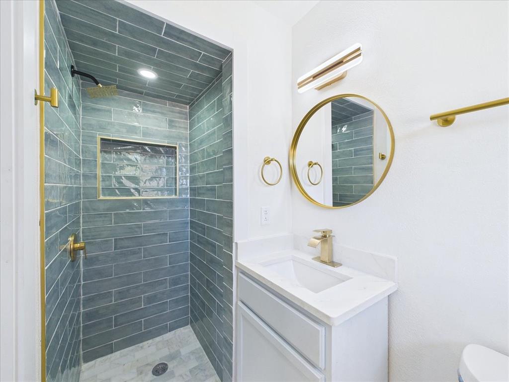 1211 Robin Glen Drive Property Photo 26