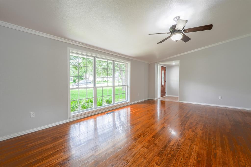 2708 Cedar Point Drive Property Photo 7