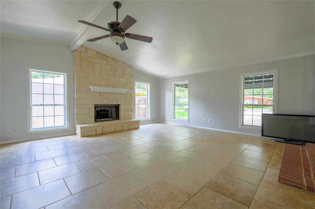 2708 Cedar Point Drive Property Photo 9