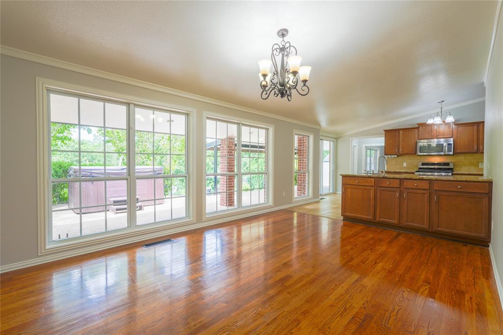 2708 Cedar Point Drive Property Photo 11