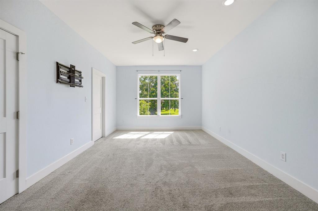 745 N Miller Avenue Property Photo 17