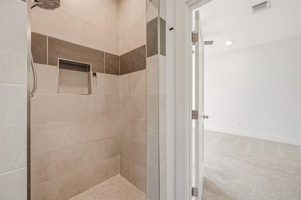 745 N Miller Avenue Property Photo 19