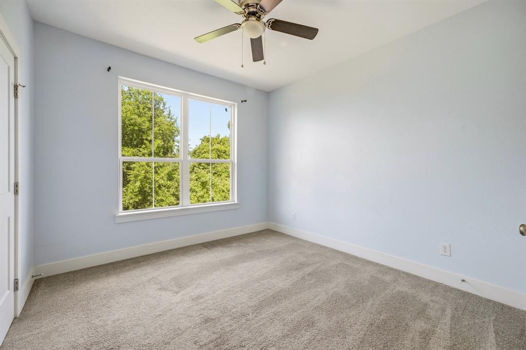 745 N Miller Avenue Property Photo 25
