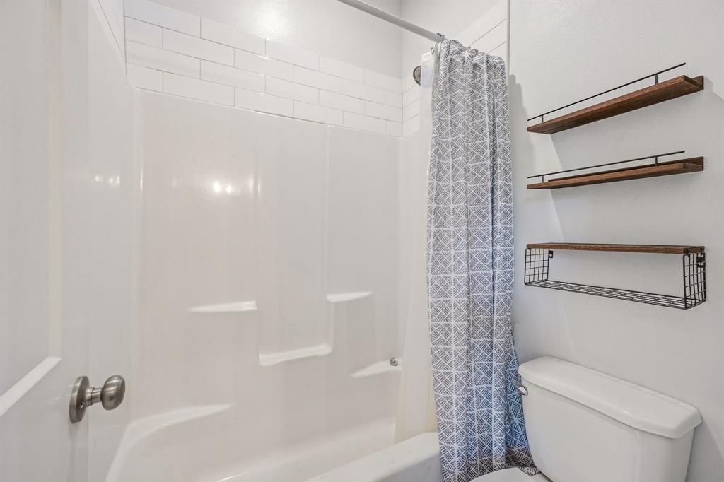 745 N Miller Avenue Property Photo 26
