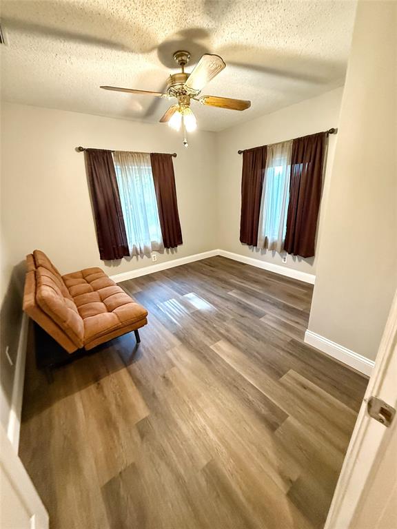 6555 Tx 154 Property Photo 16