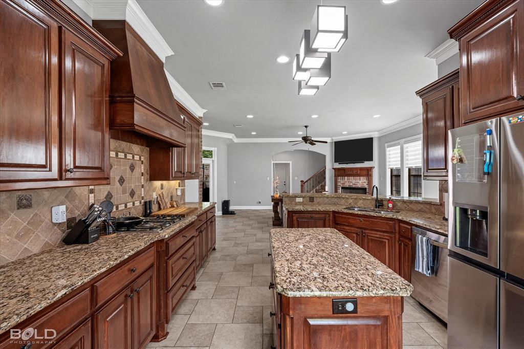 2220 Forest Hills Boulevard Property Photo 17