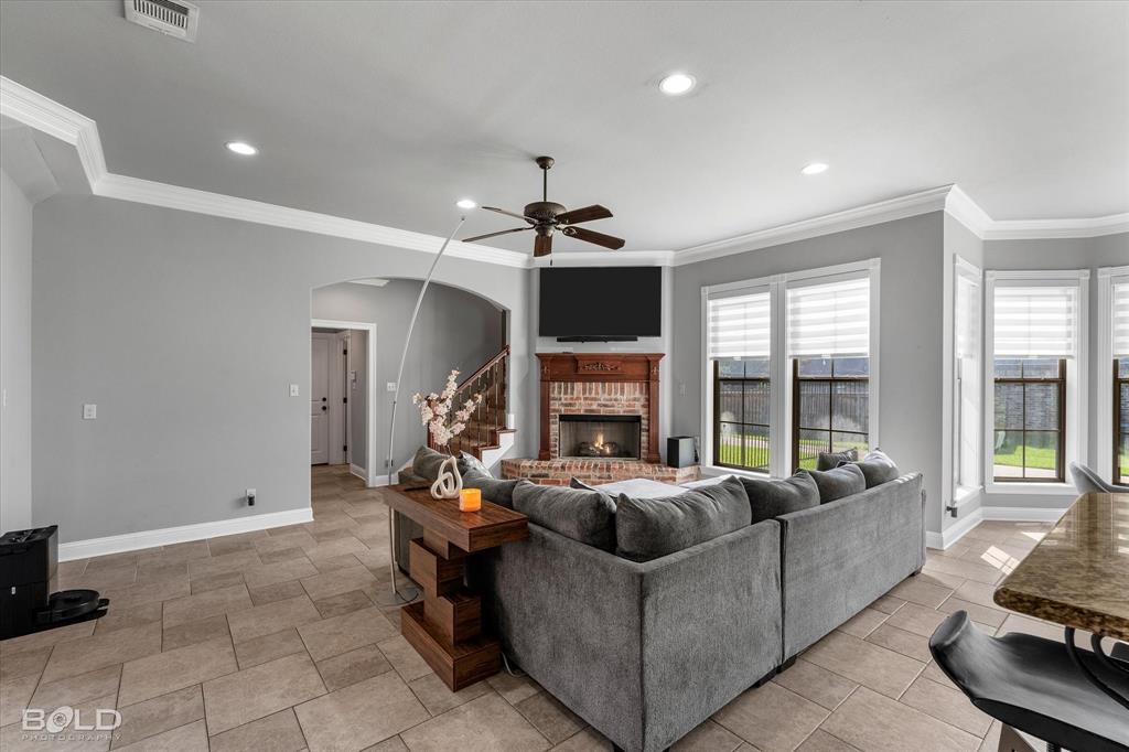 2220 Forest Hills Boulevard Property Photo 20