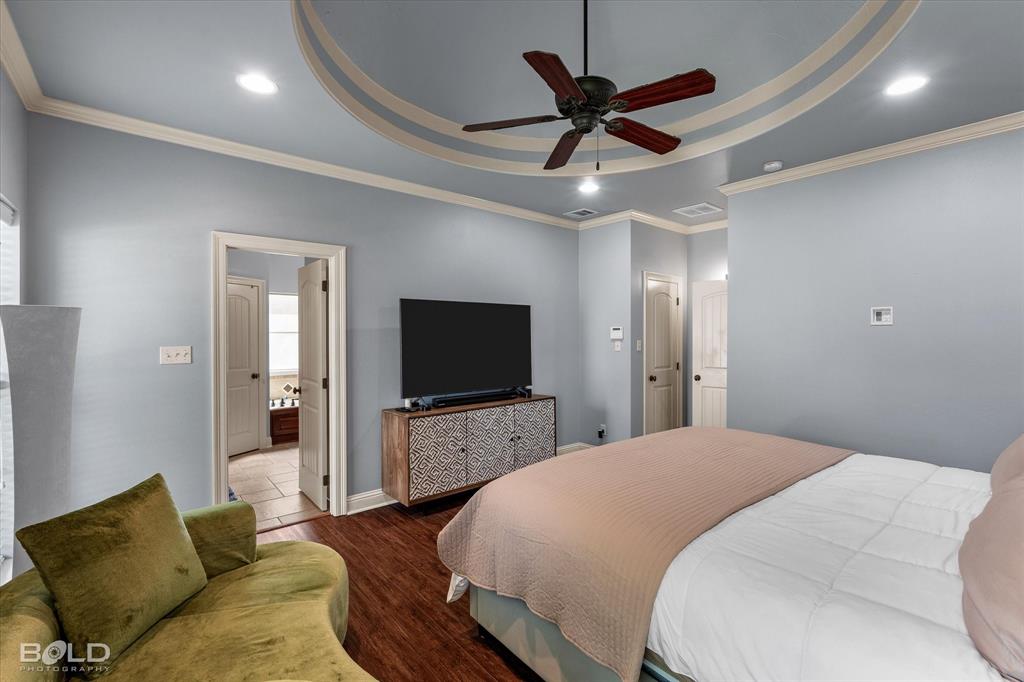 2220 Forest Hills Boulevard Property Photo 27
