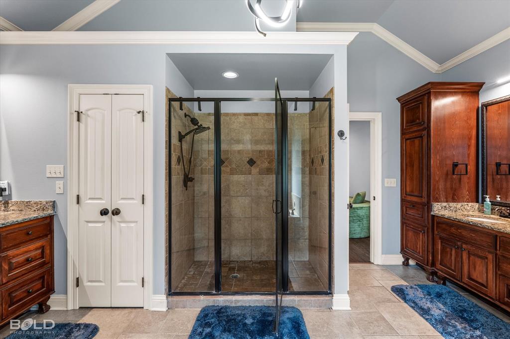 2220 Forest Hills Boulevard Property Photo 30
