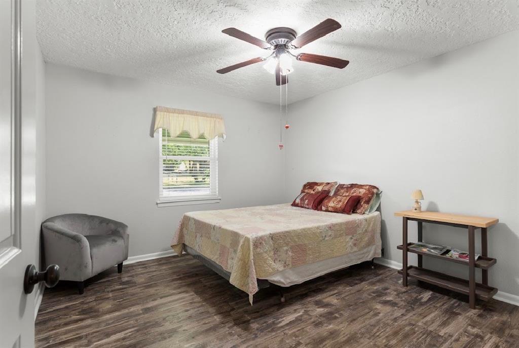 806 S Avenue O Property Photo 19