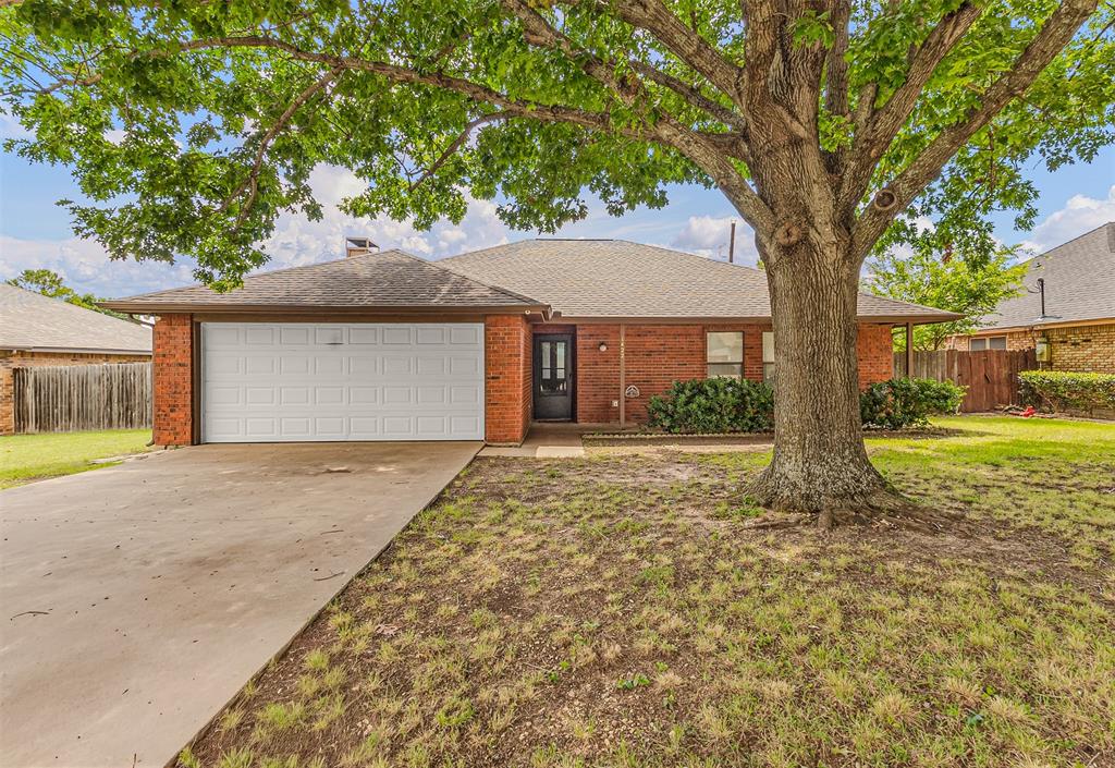 1422 Stiles Court Property Photo 1