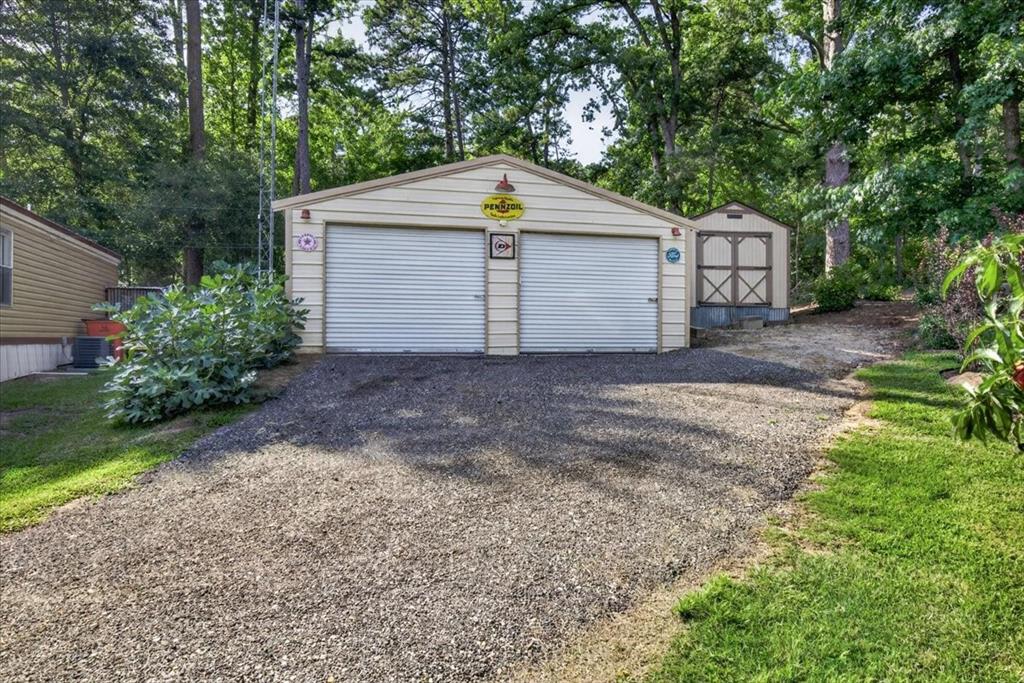 505 County Road 3420 Property Photo 4