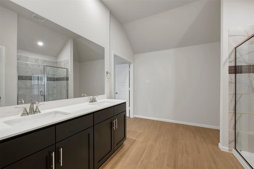 160 Hudson Lane Property Photo 17