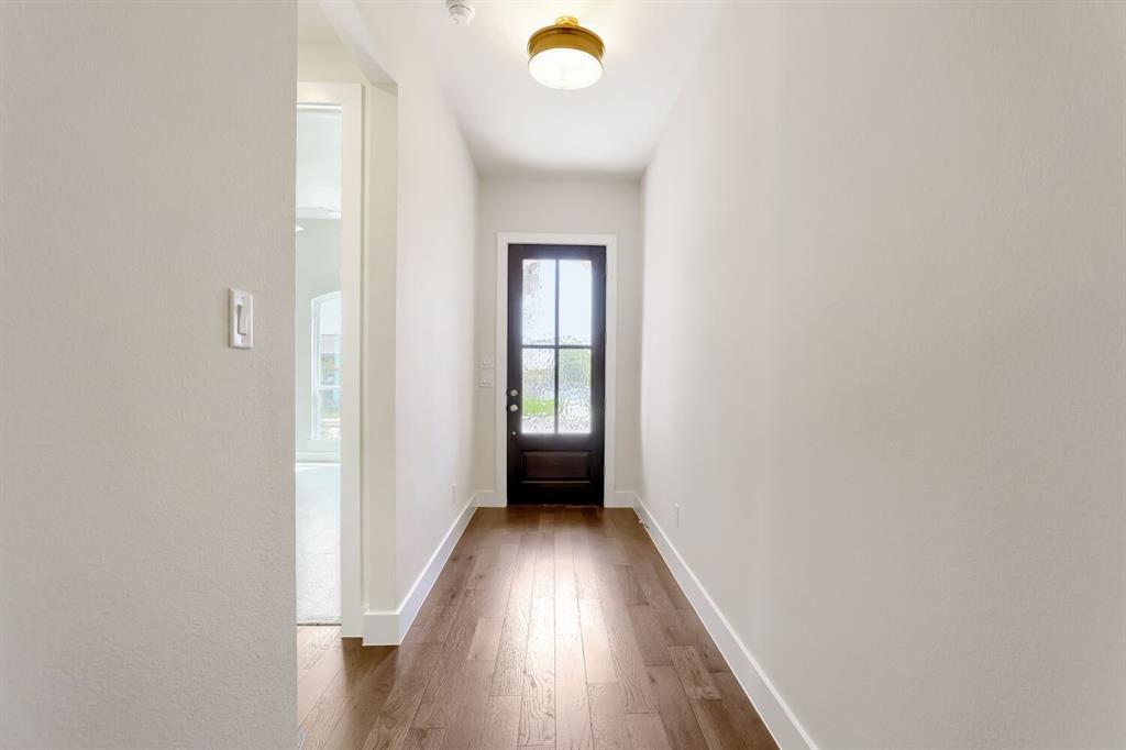 4307 Azalea Trail Property Photo 5