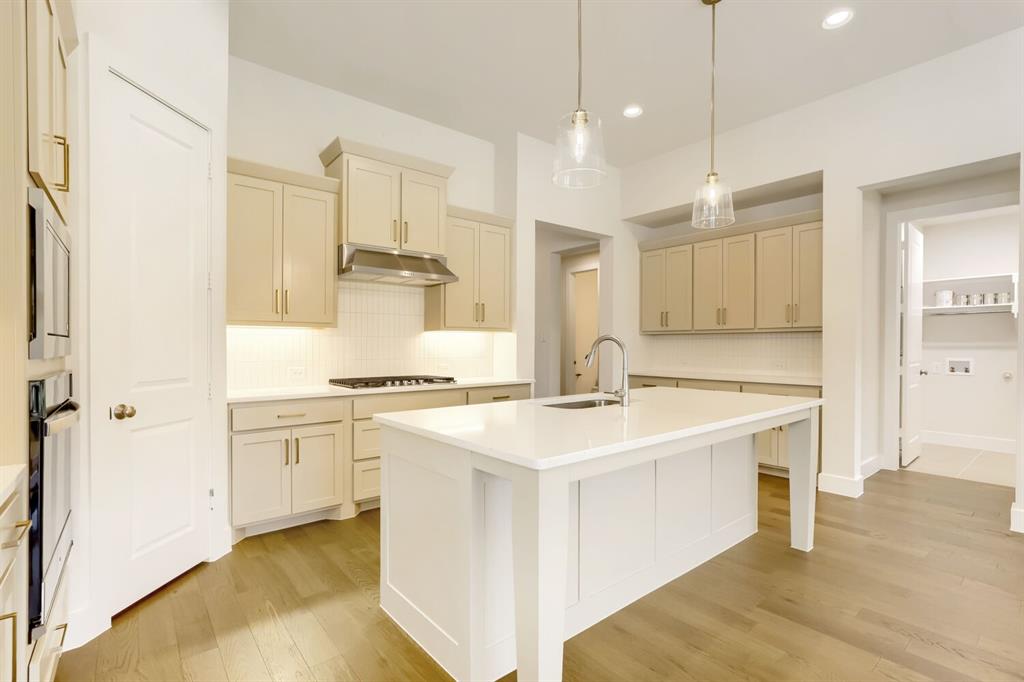 4307 Azalea Trail Property Photo 10