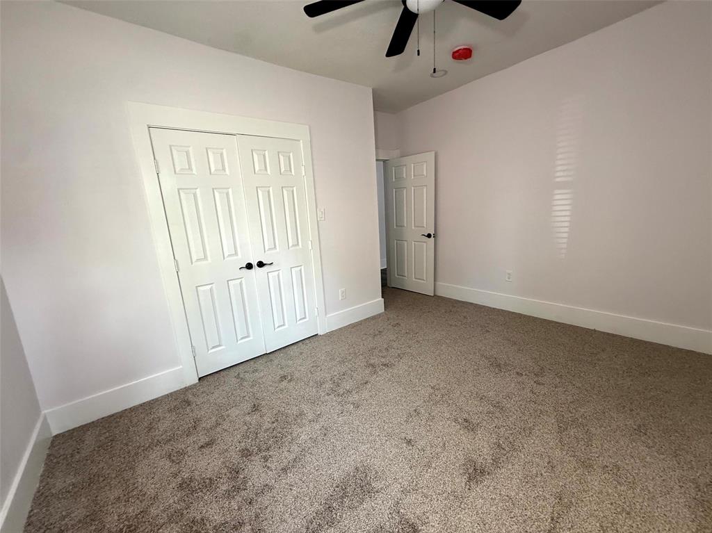 2502 W Lovers Lane Property Photo 15