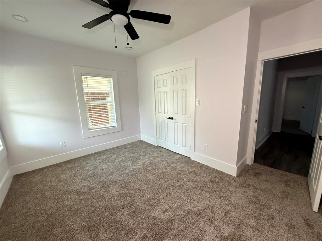2502 W Lovers Lane Property Photo 16