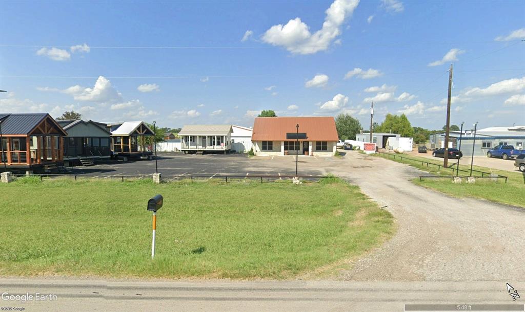 3901 S Highway 287 Property Photo 2