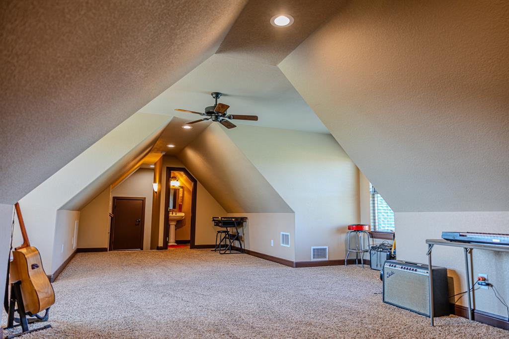 903 S Savage Creek Lane Property Photo 29