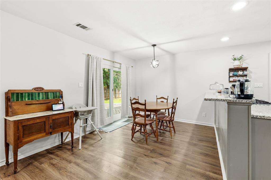 588 Pine Street Property Photo 13