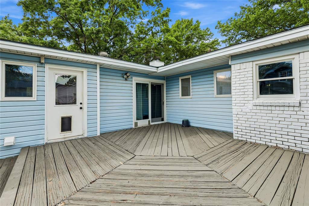 588 Pine Street Property Photo 34