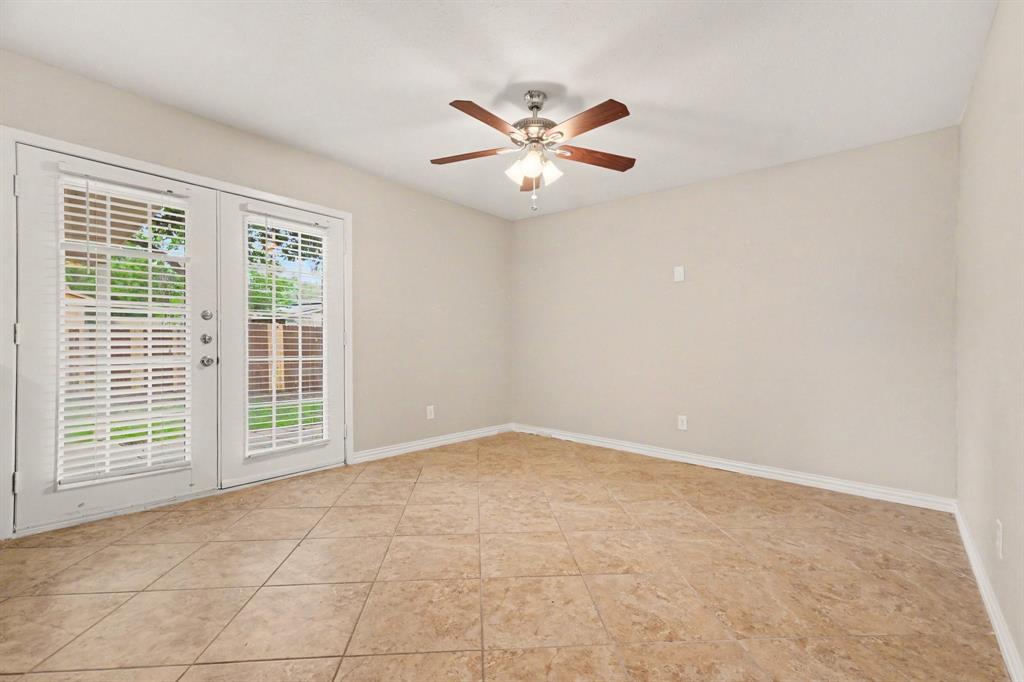 1205 Crestwood Court Property Photo 20