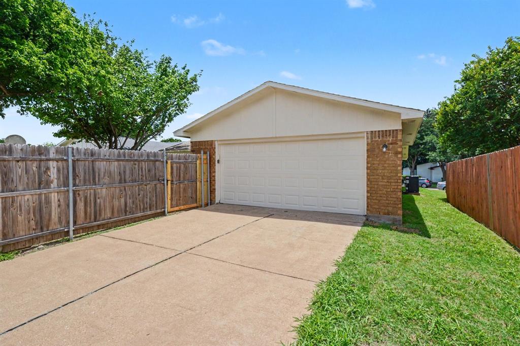 1205 Crestwood Court Property Photo 26