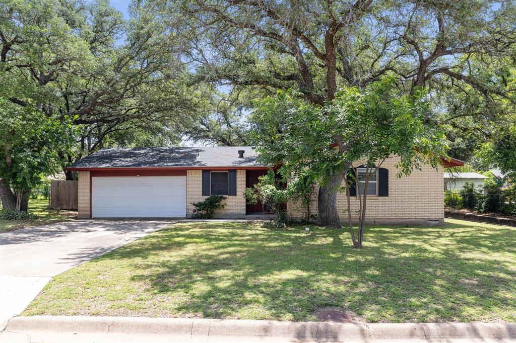 1604 Oakland Terrace Property Photo 2