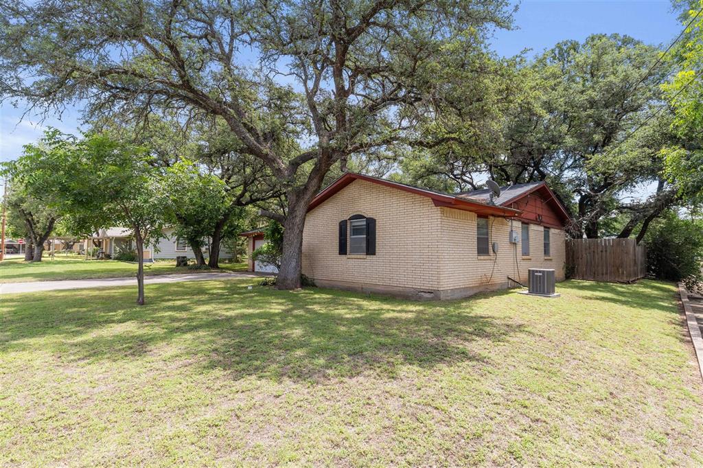 1604 Oakland Terrace Property Photo 5