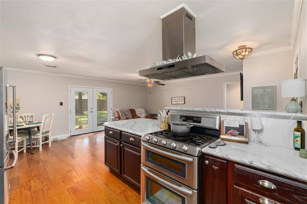 1604 Oakland Terrace Property Photo 11