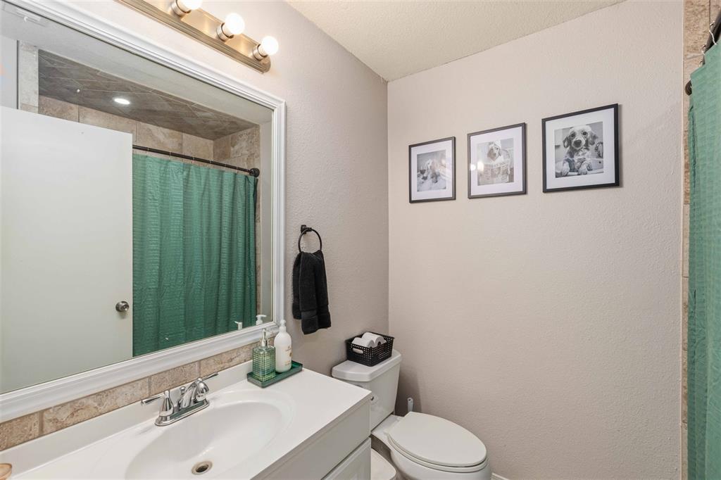 1604 Oakland Terrace Property Photo 15