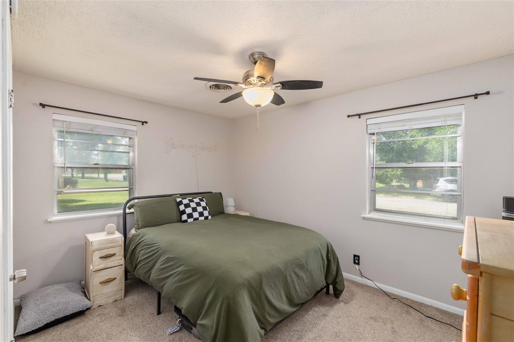 1604 Oakland Terrace Property Photo 16