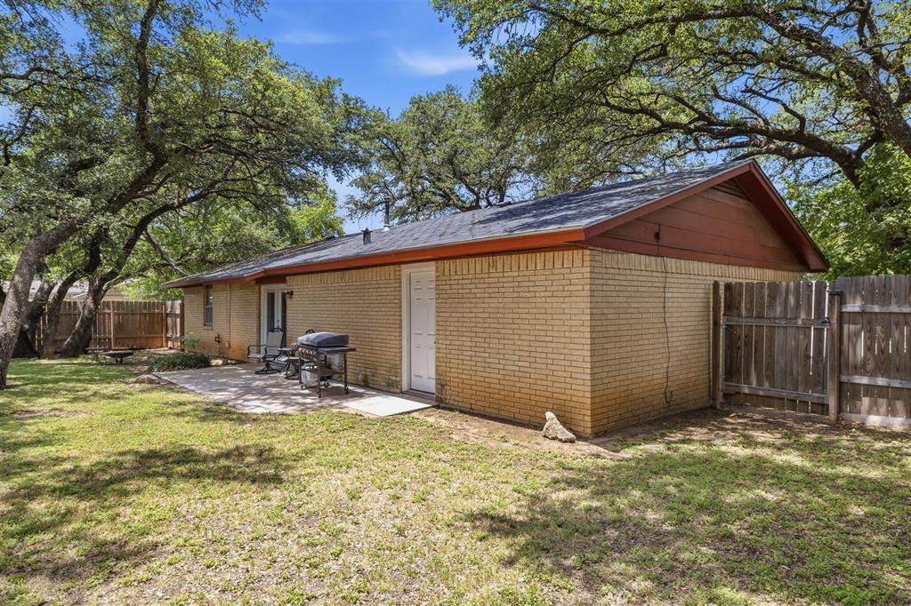 1604 Oakland Terrace Property Photo 18