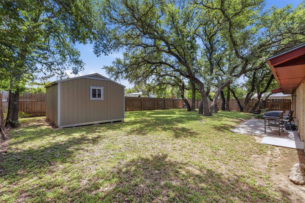 1604 Oakland Terrace Property Photo 24