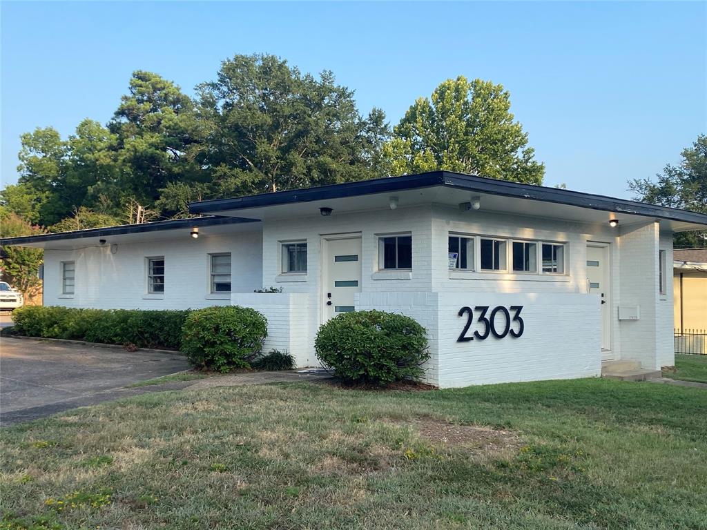 2303 Line Avenue Property Photo 1