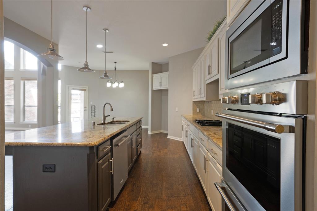 1728 Sandstone Drive Property Photo 6