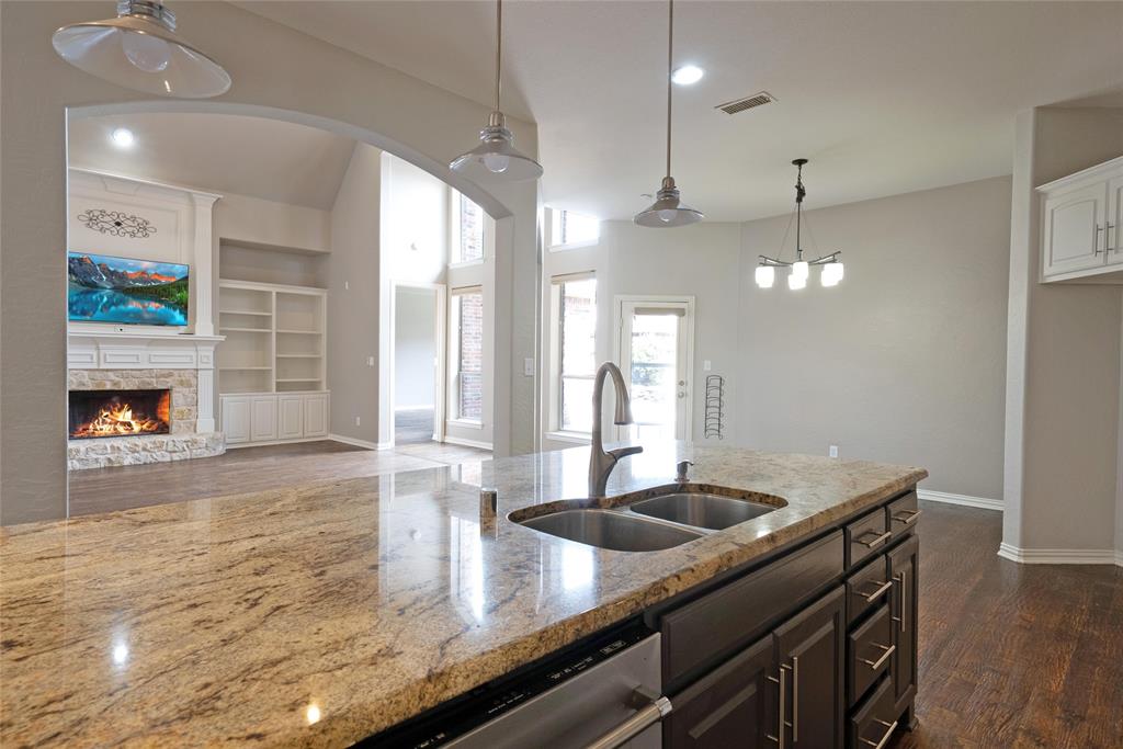 1728 Sandstone Drive Property Photo 9