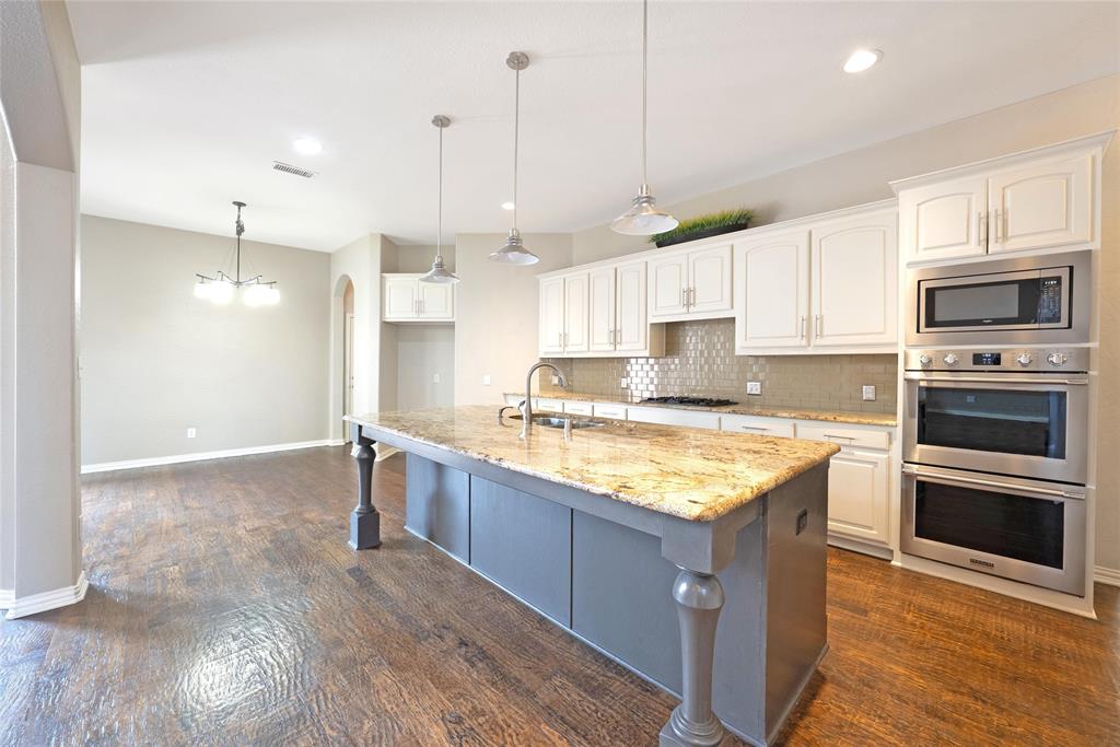 1728 Sandstone Drive Property Photo 10
